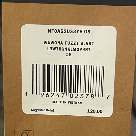 The North Face Wawona wearable Fuzzy Blanket/snuggie nwt New With Tags - Picture 5 of 13